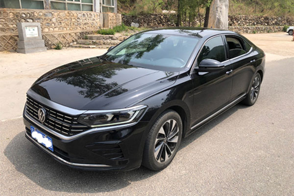 Great Wall Car Retnal With Driver